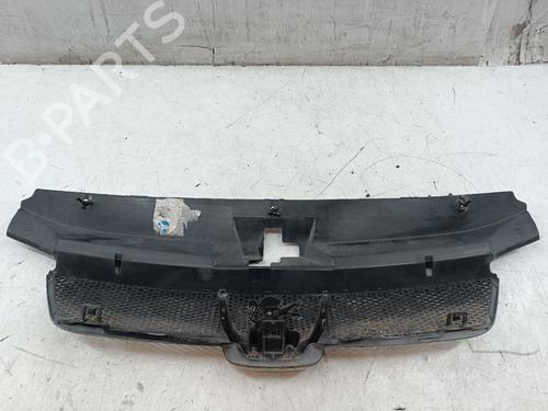 Used Grille Grille 39149037 39149037