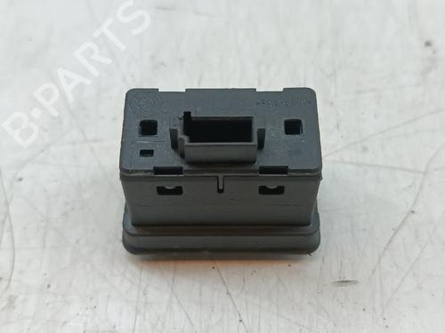 Left rear window switch BMW 5 Touring (E39) 530 i | BP39149079I29 - Image 2