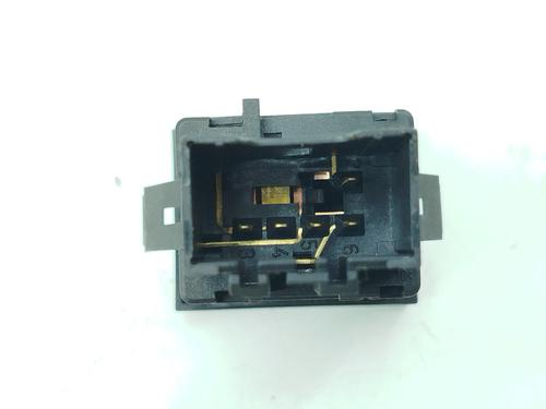 Switch SKODA FABIA I Combi (6Y5) 1.4 TDI | BP39174718I30 - Image 3