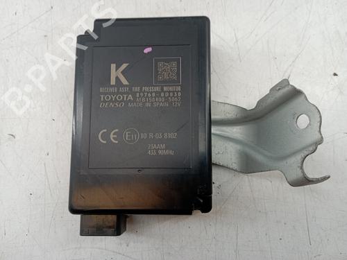 Used Fuse box Fuse box TOYOTA YARIS (_P13_) 1.4 D (NLP130_, NLP130) (90 hp) 39229172 39229172