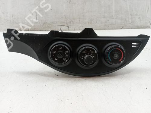 Used Climate control Climate control TOYOTA YARIS (_P13_) 1.4 D (NLP130_, NLP130) (90 hp) 39229175 39229175