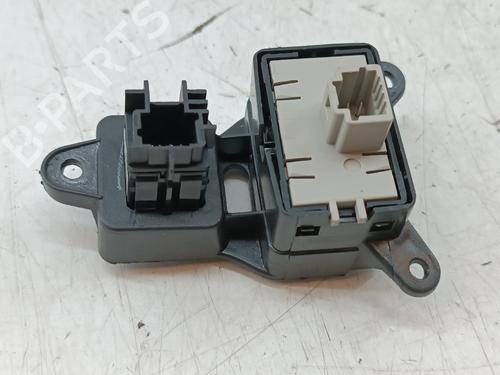 Switch RENAULT CLIO IV Hatchback Van (BH_) 1.5 dCi 90 (BHAJ) | BP39303982I30 - Image 2