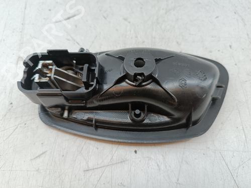 Used Front right interior door handle Front right interior door handle 39303983 39303983