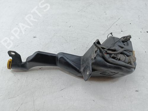 Used Windscreen washer tank Windscreen washer tank 39530033 39530033