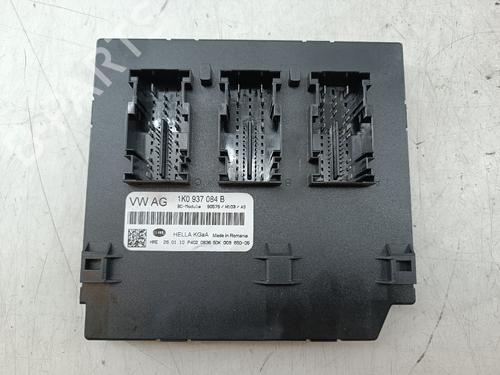 Used Fuse box Fuse box 39538825 39538825