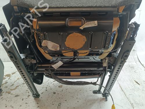 Right front seat VW GOLF VI (5K1) 1.6 TDI | BP39589508C16 - Image 10