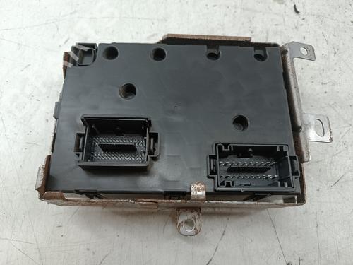 Used Fuse box Fuse box 39589540 39589540