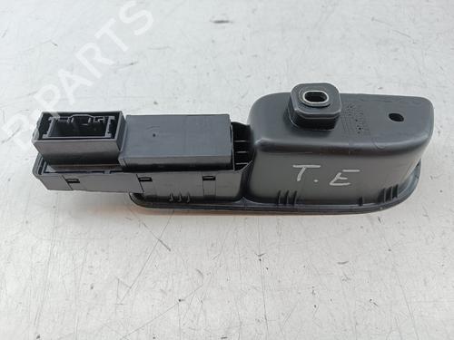 Used Left rear window switch Left rear window switch FIAT TIPO Hatchback (356_, 357_) 1.3 D (356HXH1A) (95 hp) 39589566 39589566