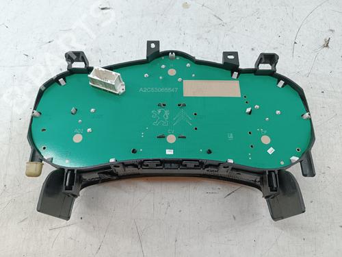 Used Instrument cluster Instrument cluster 39612610 39612610