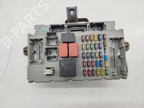 Used Fuse box Fuse box 39622774 39622774