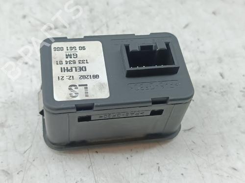 Left front window switch OPEL ZAFIRA A MPV (T98) 1.6 16V (F75) | BP39750141I27 - Image 2