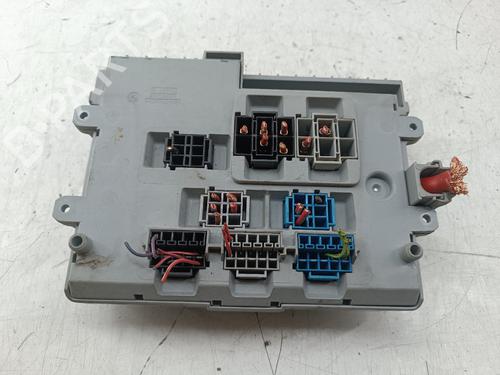 Caja reles / fusibles Caja reles / fusibles BMW 3 Touring (E91) 320 d (177 hp) 39890985 39890985