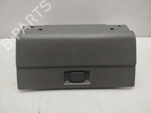 Used Glove box Glove box OPEL CORSA A Hatchback (S83) 1.2 (F08, M08, F68, M68) (45 hp) 40063528 40063528