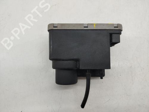 fuse-box-mercedes-benz-c-class-w202-1993-1994-1995-1996-1997-1998-1999-2000-40077987 main image