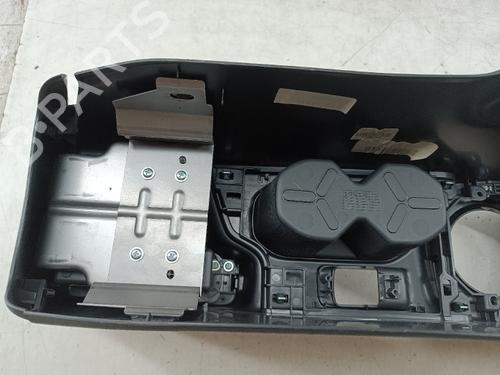 Armrest / Center console NISSAN LEAF (ZE1) Electric | BP40196843I20 - Image 3