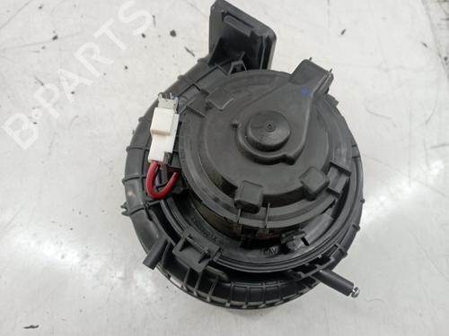 Used Heater blower motor Heater blower motor NISSAN LEAF (ZE1) Electric (150 hp) 40238412 40238412