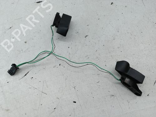 Used Switch Switch RENAULT SCÉNIC II (JM0/1_) 1.5 dCi (JM0F) (82 hp) 40264353 40264353