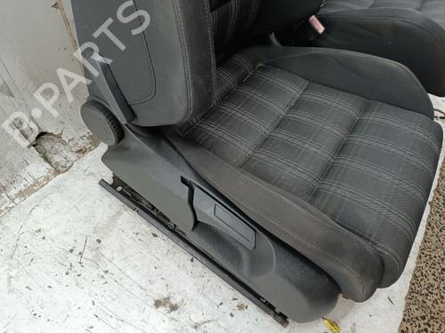 Right front seat VW GOLF VI (5K1) 1.6 TDI | BP40448785C16 - Image 2