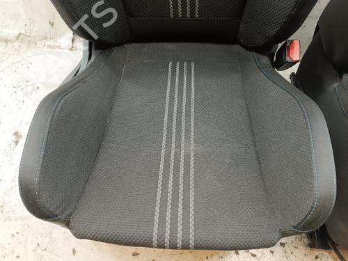 Right front seat RENAULT MEGANE IV Hatchback (B9A/M/N_) | BP40448787C16 - Image 3