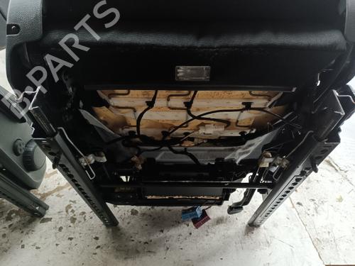 Right front seat MERCEDES-BENZ A-CLASS (W176) A 180 (176.042) | BP40509915C16 - Image 11