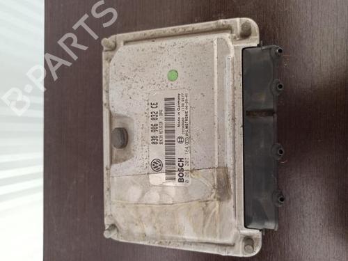 Used Engine control unit (ECU) VW POLO III (6N1) [1994-1999]  17246028
