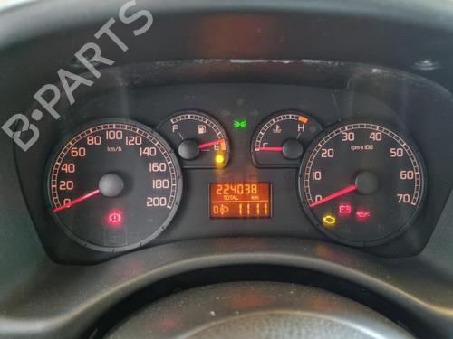 Used Instrument cluster FIAT PUNTO (188_) 1.2 16V 80 (188.233, .235, .253, .255, .333, .353, .639,... (80 hp) 17296817
