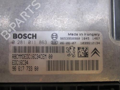 Engine control unit (ECU) PEUGEOT 307 (3A/C) | BP17286417M57