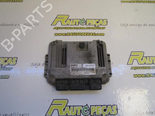 Used Engine control unit (ECU) RENAULT MEGANE II (BM0/1_, CM0/1_) [2001-2012]  17286426