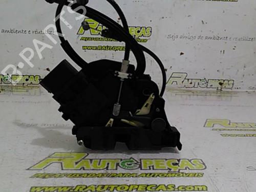 Used Front right lock FORD FOCUS II Turnier (DA_, FFS, DS) [2004-2012]  17286805