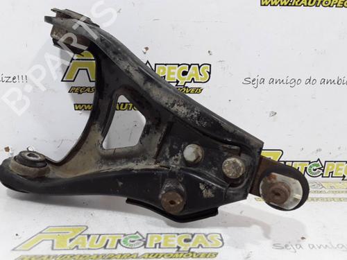right-front-suspension-arm-renault-clio-ii-bb_-cb_-1998-1999-2000-2001-2002-2003-2004-2005-2006-2007-2008-2009-2010-2011-2012-2013-2014-2015-2016-17290075 main image