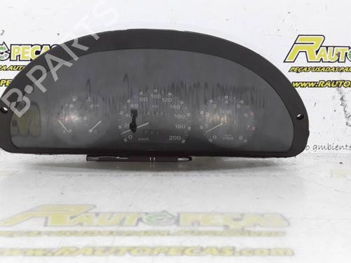 Used Instrument cluster Instrument cluster FIAT PUNTO (176_) [1993-1999] 17290386 17290386
