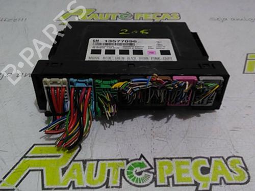 Used Fuse box OPEL ASTRA J (P10) [2009-2016]  17292158