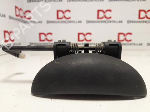 Used Front right exterior door handle PEUGEOT 206 Hatchback (2A/C) 1.1 i (60 hp) 17561530