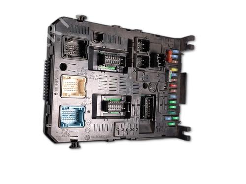 Fuse box PEUGEOT 407 (6D_) 2.0 HDi 135 (6DRHRH, 6DRHRE, 6DRHRG, 6DRHRJ) | BP36990112E1 - Image 4