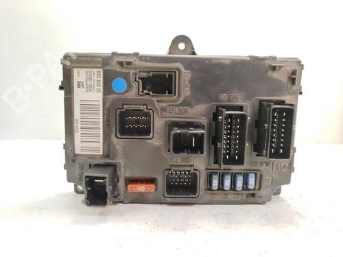 Used Fuse box PEUGEOT 407 (6D_) 2.0 (6DRFNB, 6DRFNE) (136 hp) 27648181