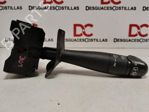 Used Steering column stalk RENAULT CLIO II (BB_, CB_) [1998-2016]  30172739