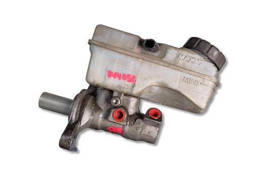Used Brake master cylinder Brake master cylinder 38037015 38037015