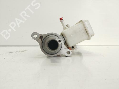 Brake master cylinder HYUNDAI i30 Estate (PDE)  | BP27545298M77 