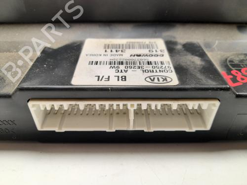 Climate control KIA SORENTO I (JC) 2.5 CRDi 4WD | BP17407427I5 
