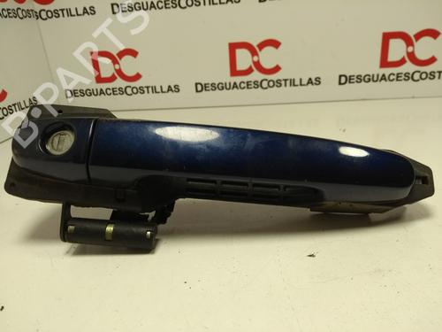 Used Front left exterior door handle TOYOTA COROLLA Verso (ZER_, ZZE12_, R1_) 1.8 (ZNR11_, ZNR11R) (129 hp) 17402883