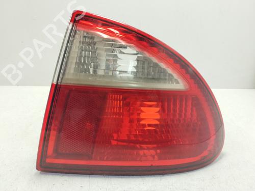 Høyre baklys SEAT LEON (1M1) 1.9 TDI (110 hp) 17400519