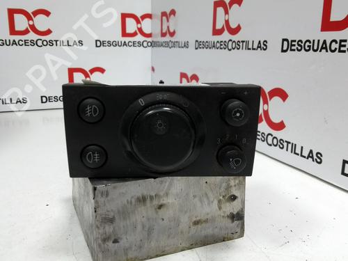 Used Headlight switch OPEL VECTRA C Estate (Z02) 2.0 DTI (F35) (100 hp) 17397770