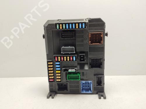 Used Fuse box PEUGEOT 208 I (CA_, CC_) 1.2 VTI 82 (82 hp) 20137153