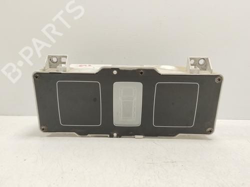 Used Display monitor JEEP GRAND CHEROKEE I (ZJ, ZG) 4.0 Laredo (178 hp) 25279638