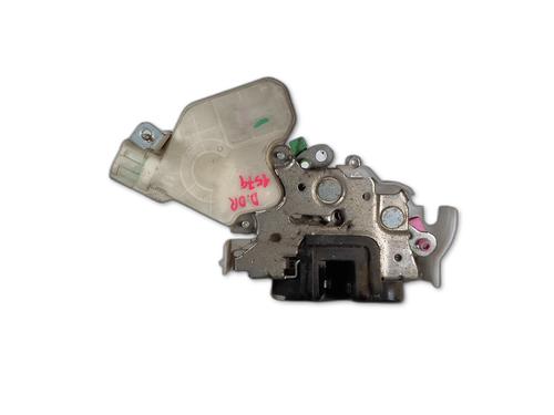 Serratura anteriore destra RENAULT LAGUNA III (BT0/1) 2.0 dCi (BT01, BT08, BT09, BT0E, BT0K, BT12, BT1C, BT1D,... (150 hp) 30922617