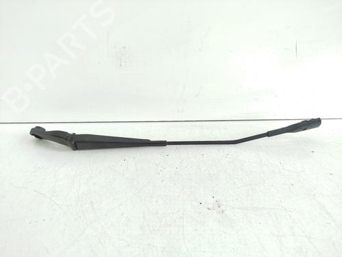 Used Front windshield wiper arm AUDI A4 B8 (8K2) [2007-2017]  27858389