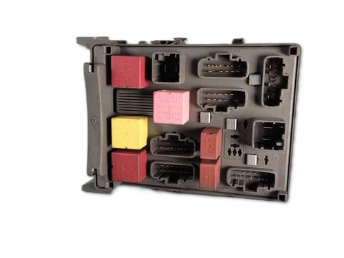 Used Fuse box Fuse box RENAULT LAGUNA II (BG0/1_) [2001-2007] 33305747 33305747