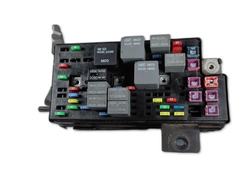 Used Fuse box HYUNDAI TRAJET (FO) 2.0 CRDi (113 hp) 31247740