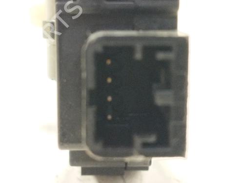 Fuel door actuator MERCEDES-BENZ C-CLASS (W204) C 350 4-matic (204.087) | BP23265564E18