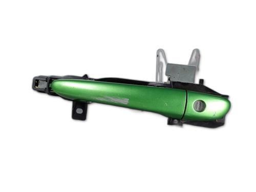 Used Front left exterior door handle MAZDA 2 (DE_, DH_) 1.3 (DE3FS) (86 hp) 30801289